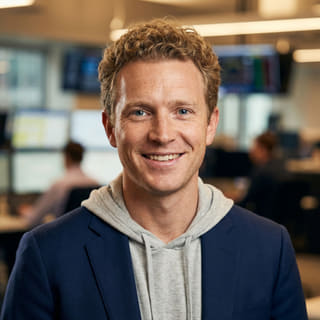 Ryan Brooks, analyste principal en trading chez Corail Fondoire, dans une image de profil